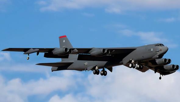 B-52轰炸机